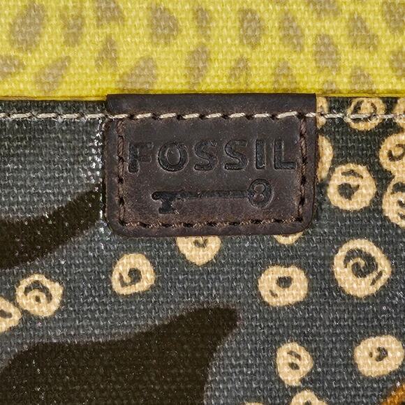 FOSSIL WOMENS KEY-PER MULTICOLOR COATED CANVAS LAPTOP SLEEVE 11X14 W/ KEY CHARM - Picture 4 of 10
